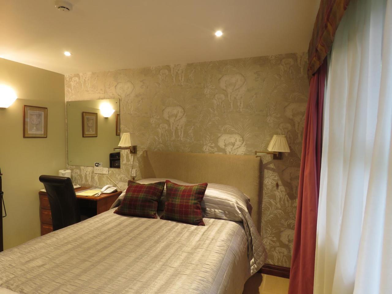The Bay Horse Hotel And Restaurant Ulverston Buitenkant foto