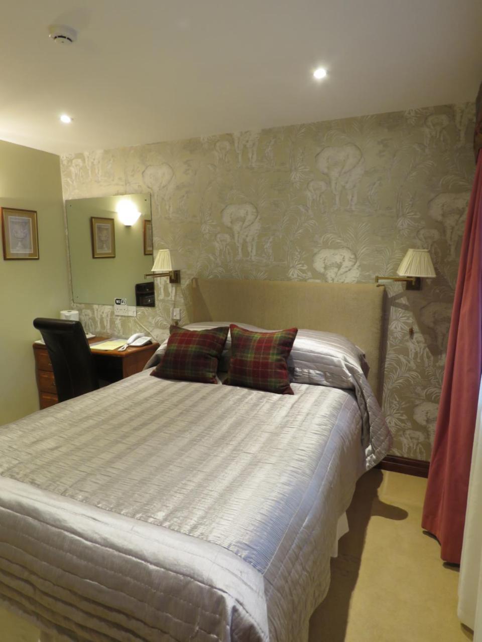 The Bay Horse Hotel And Restaurant Ulverston Buitenkant foto